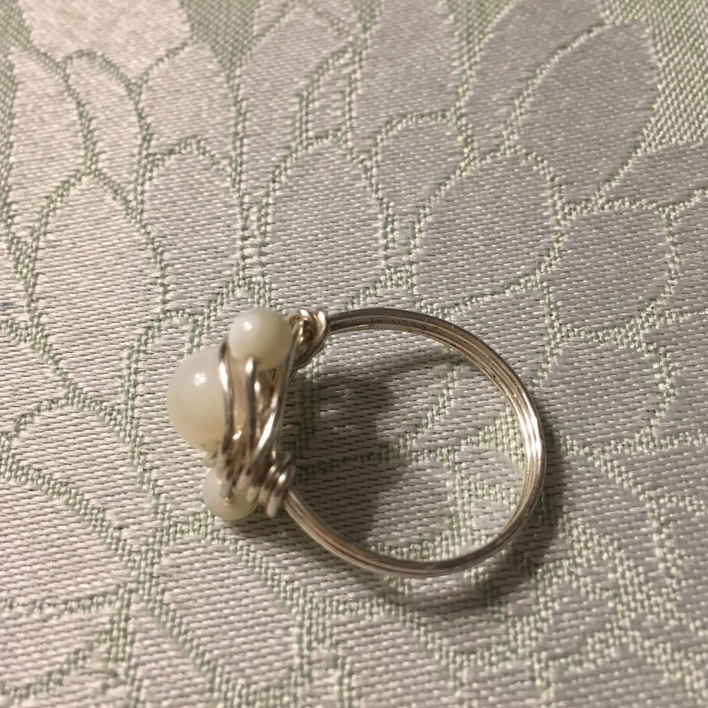 New MOP wire wrapped ring. - Picture 6 of 8